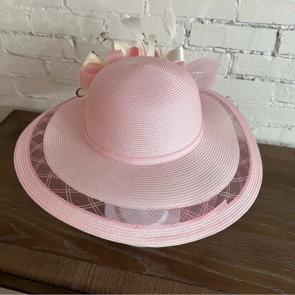 Vintage Church Hat in Pink & Ivory - Custom - Picture 4 of 7